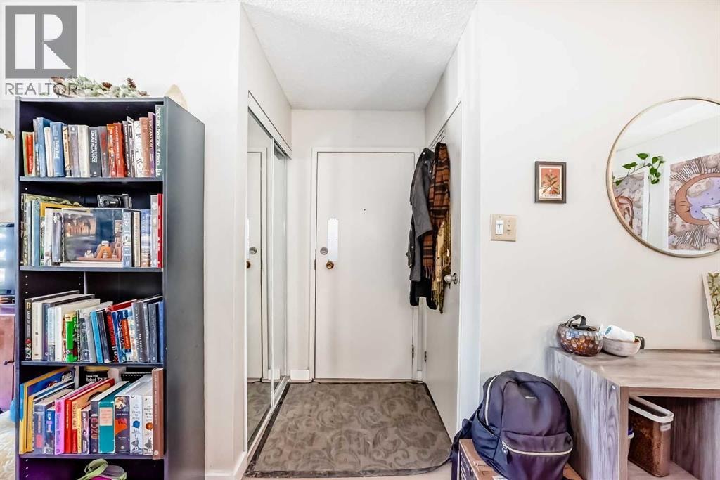 6102, 315 Southampton Drive SW — photo 5