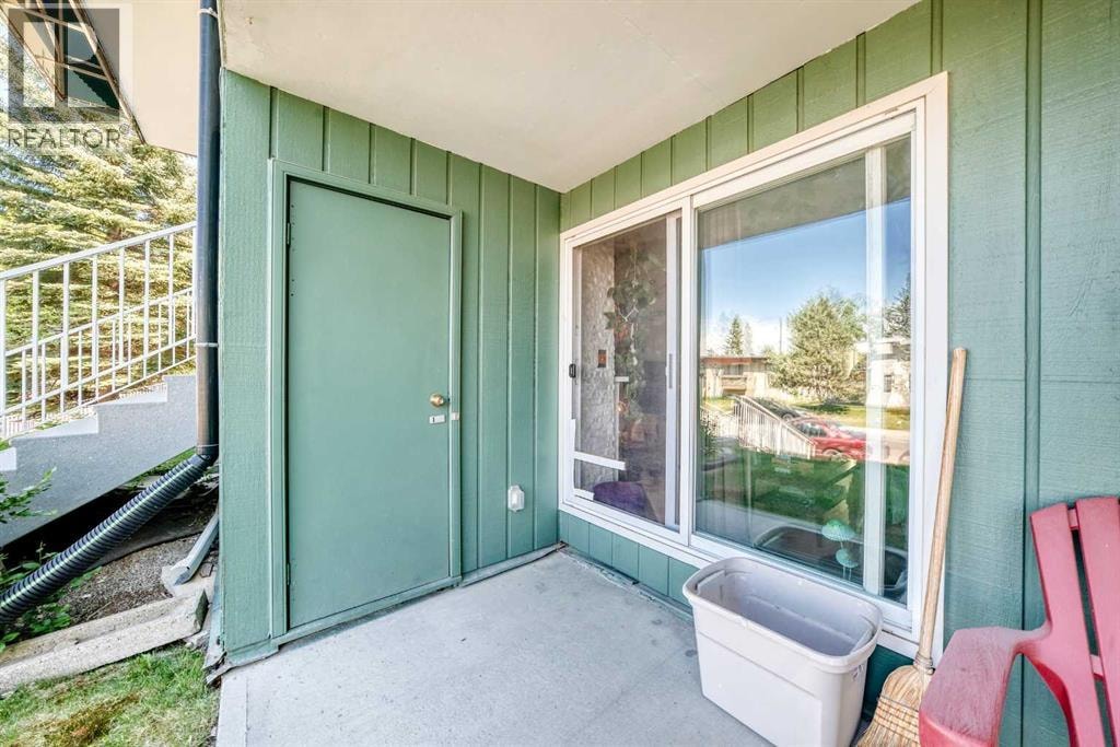 6102, 315 Southampton Drive SW — photo 16