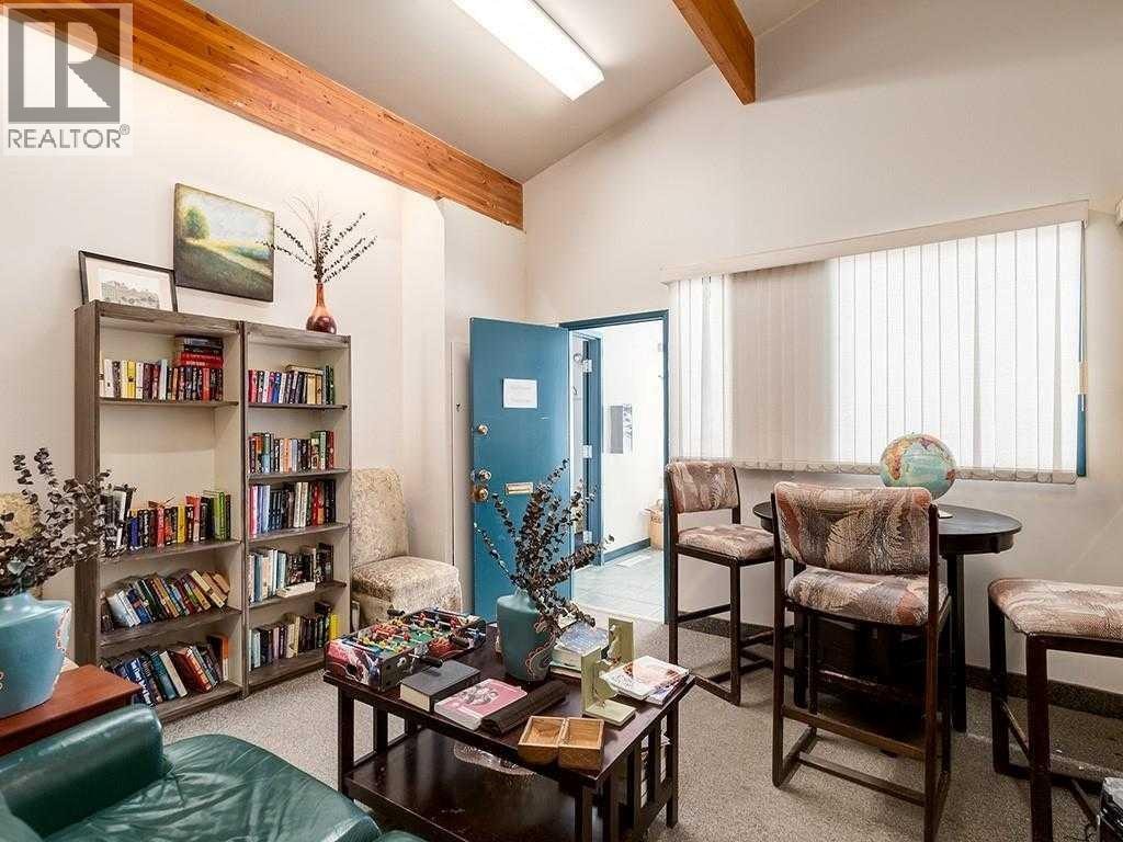 6102, 315 Southampton Drive SW — photo 38