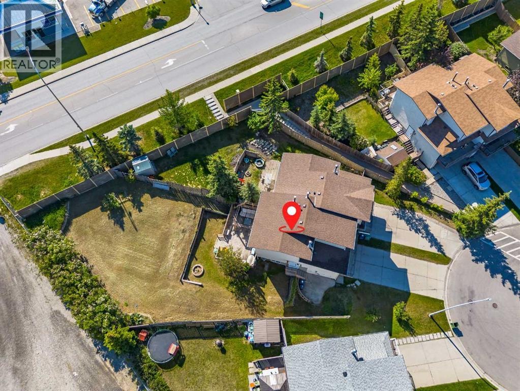 26 Glenpatrick Crescent — photo 3