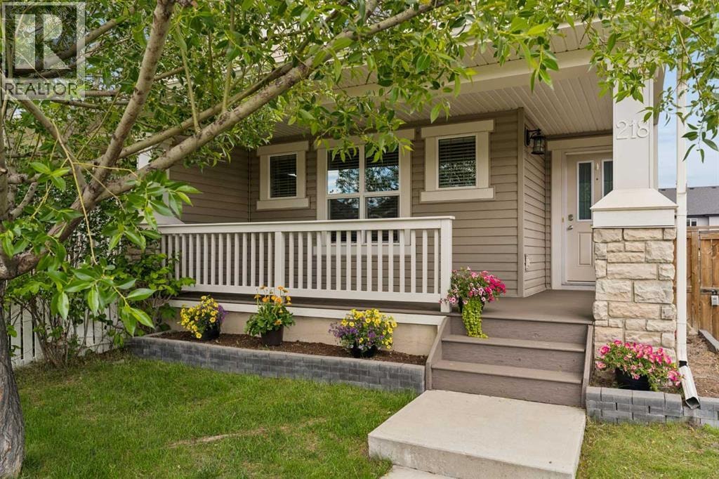 218 Kingsbridge Road SE — photo 1