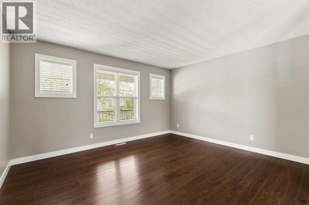 218 Kingsbridge Road SE — photo 5