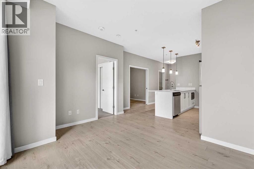 403, 122 Mahogany Centre SE — photo 16