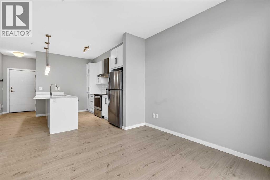 403, 122 Mahogany Centre SE — photo 13