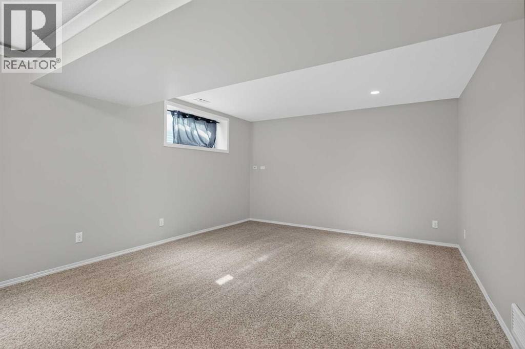 243 Silverado Plains Close SW — photo 31