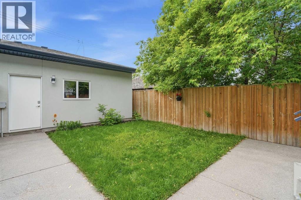 425 23 Avenue NE — photo 34