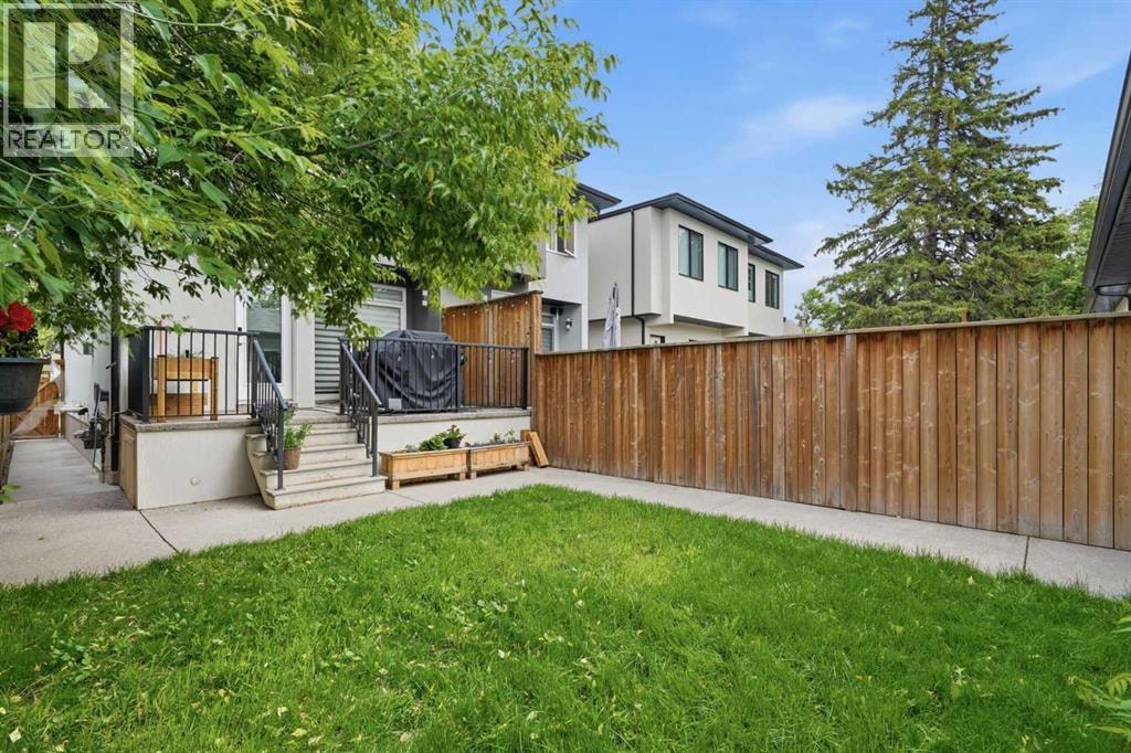 425 23 Avenue NE — photo 36
