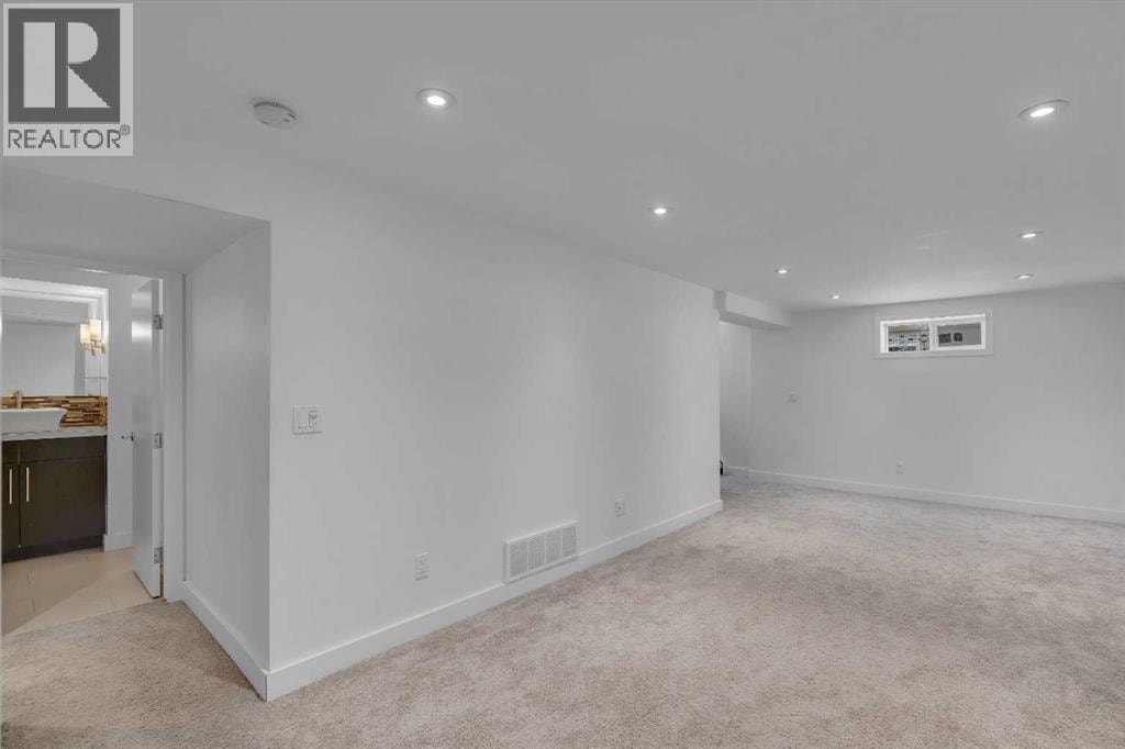 113 Langton Drive SW — photo 25