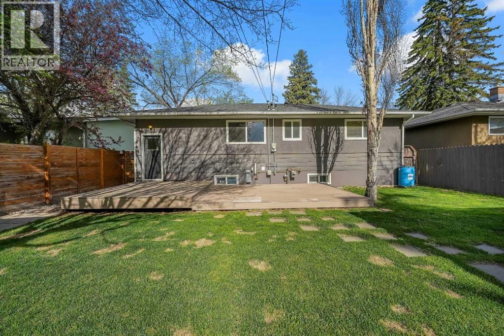 113 Langton Drive SW — photo 33