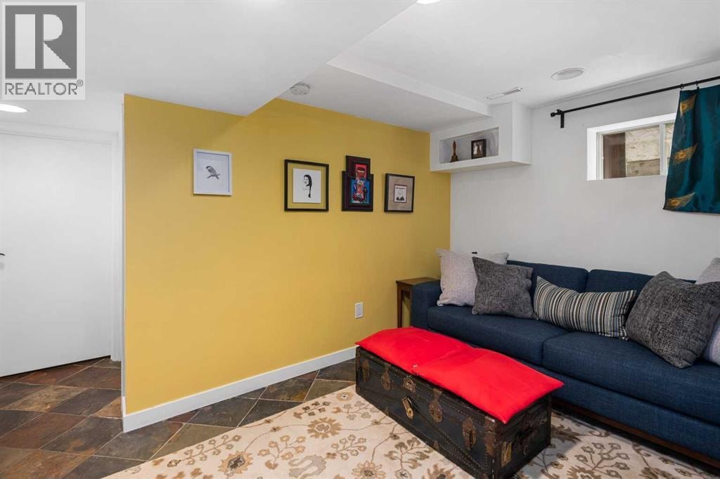 2521 16A Street NW — photo 23