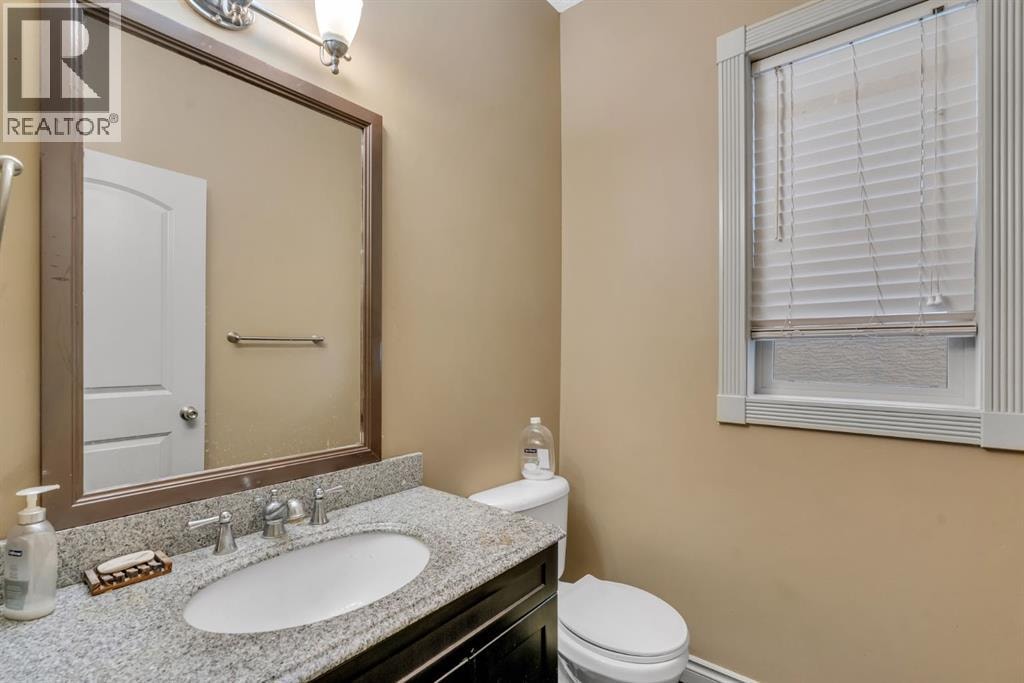 35 Cranleigh Drive SE — photo 19