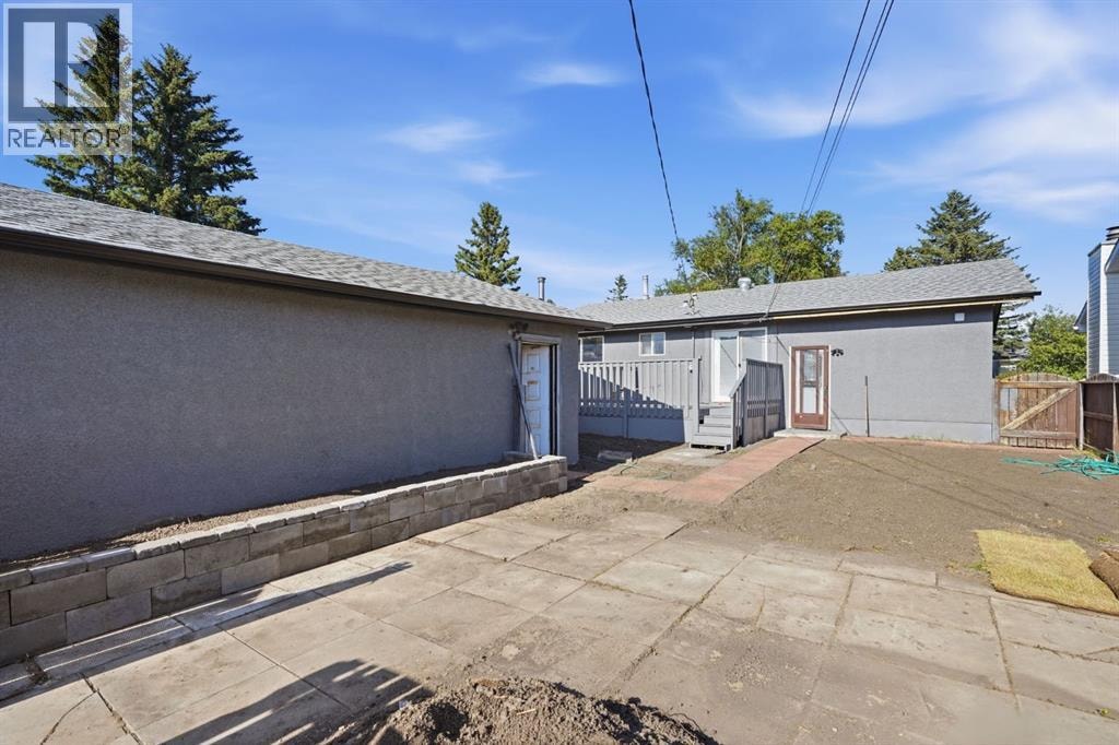 19 Mardale Crescent NE — photo 29