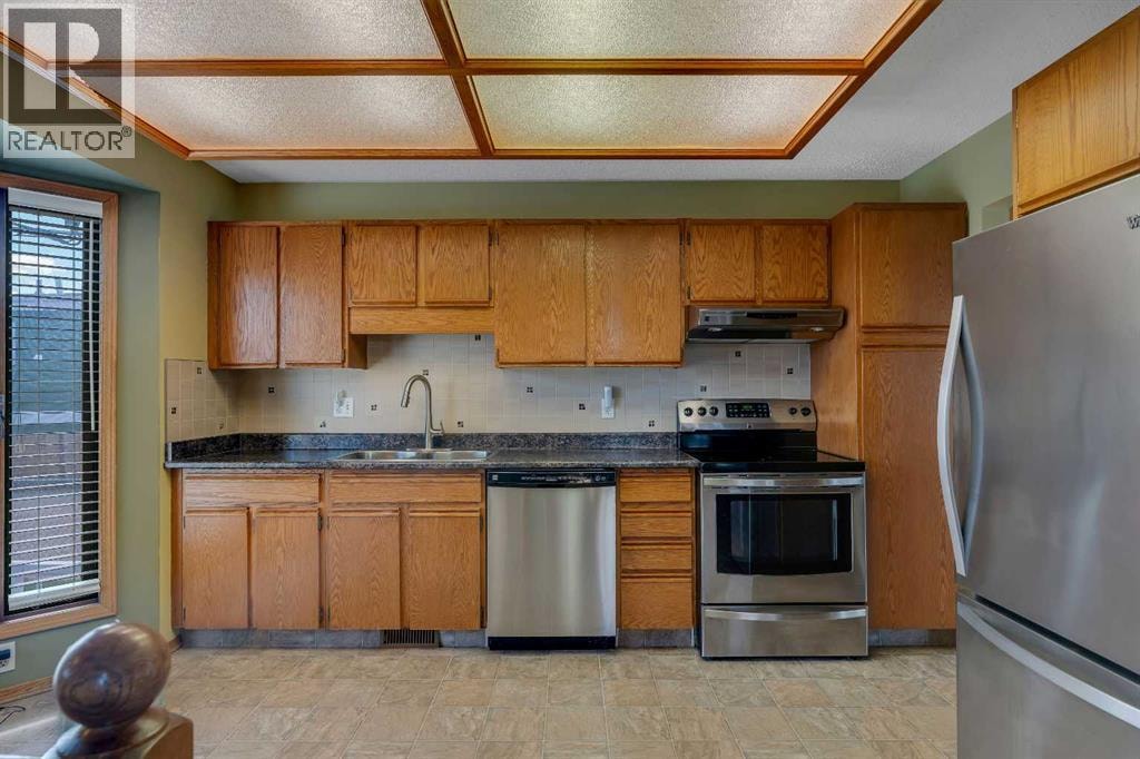212 Westwood Drive SW — photo 9