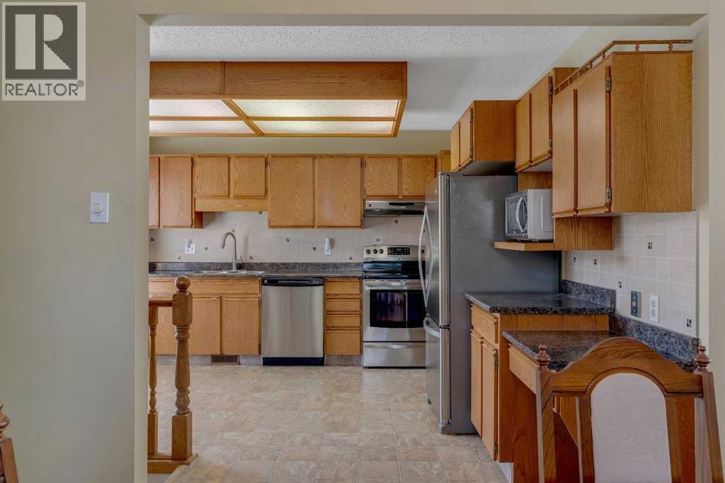 212 Westwood Drive SW — photo 8