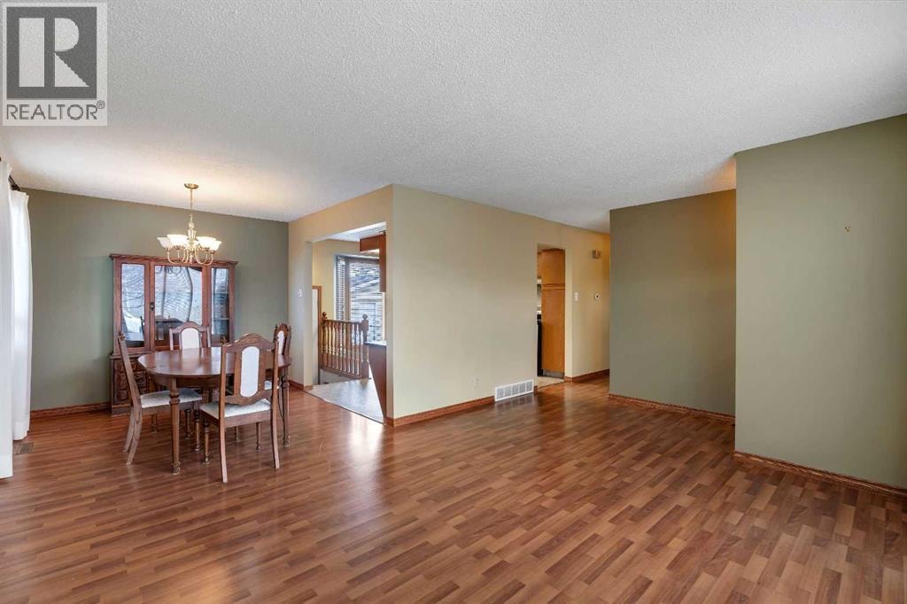 212 Westwood Drive SW — photo 6