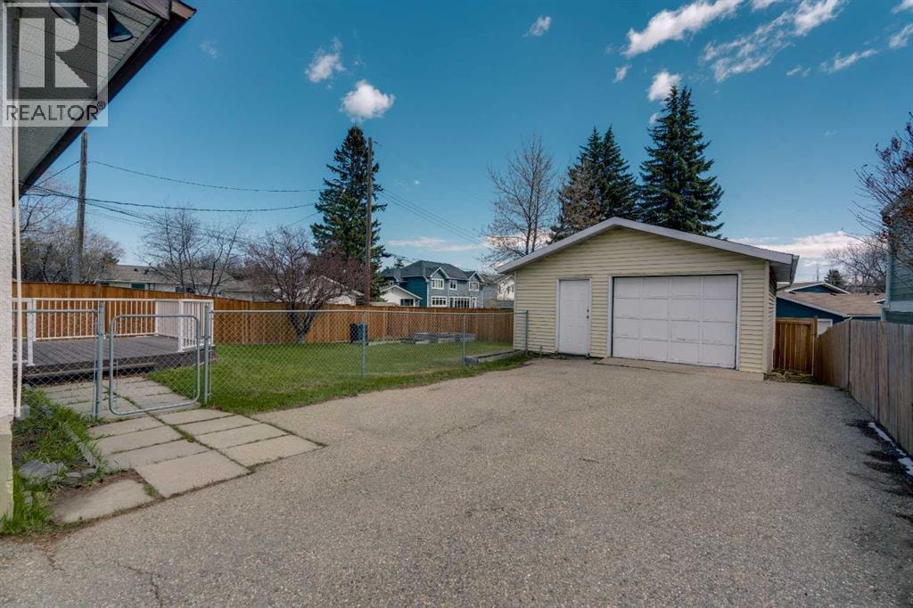 212 Westwood Drive SW — photo 28
