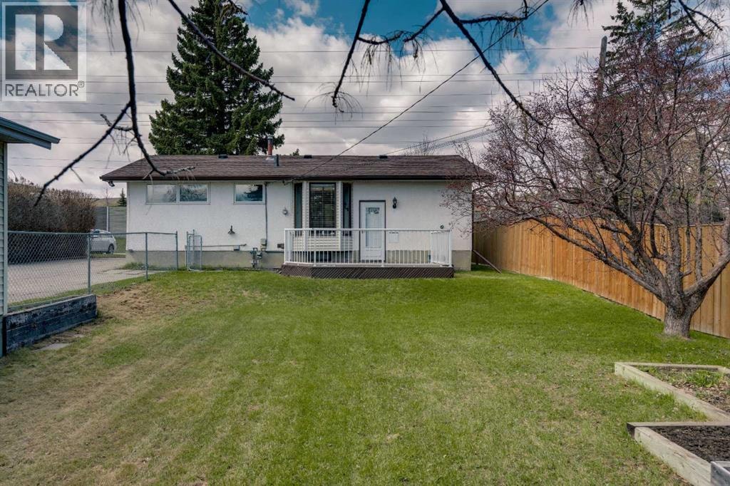 212 Westwood Drive SW — photo 33