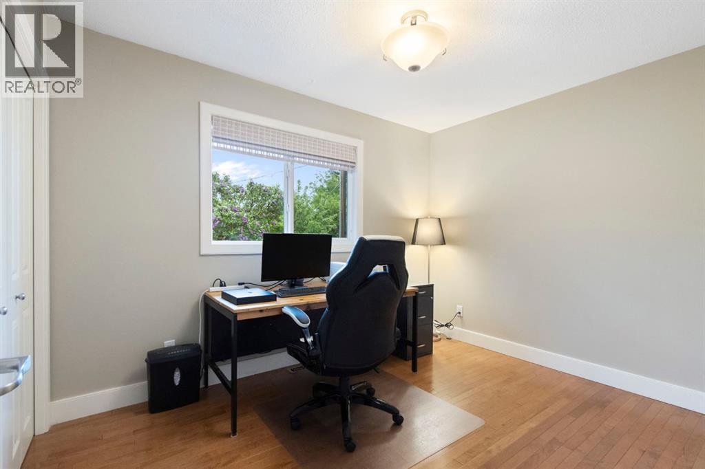 10504 Spadina Drive SW — photo 25