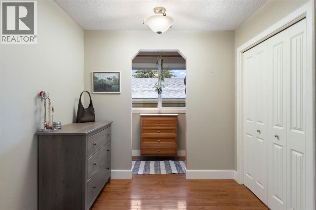 10504 Spadina Drive SW — photo 22