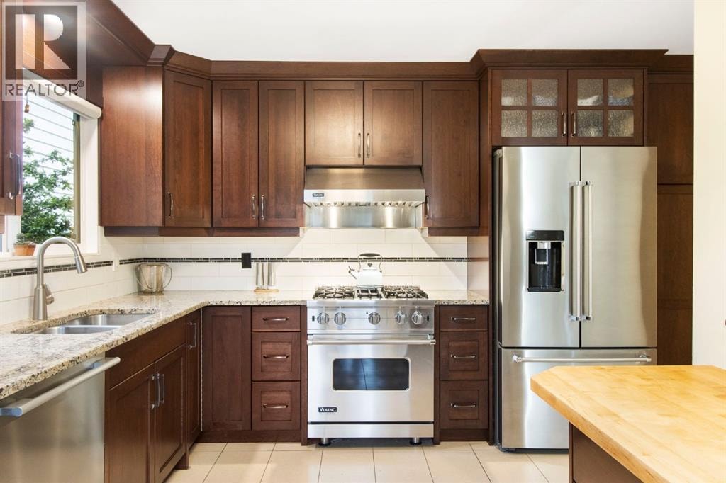 10504 Spadina Drive SW — photo 17