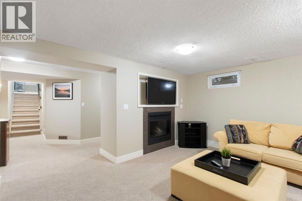 10504 Spadina Drive SW — photo 35