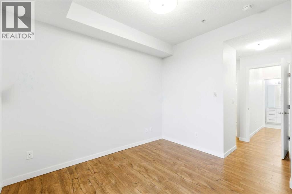 212, 122 Mahogany Centre SE — photo 17