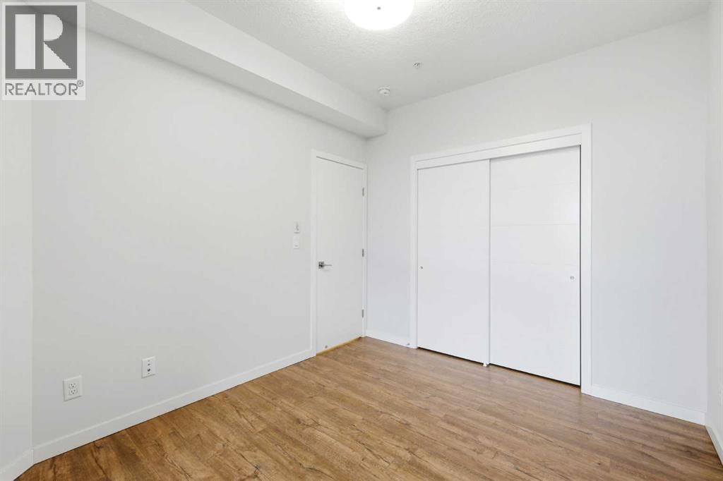 212, 122 Mahogany Centre SE — photo 14