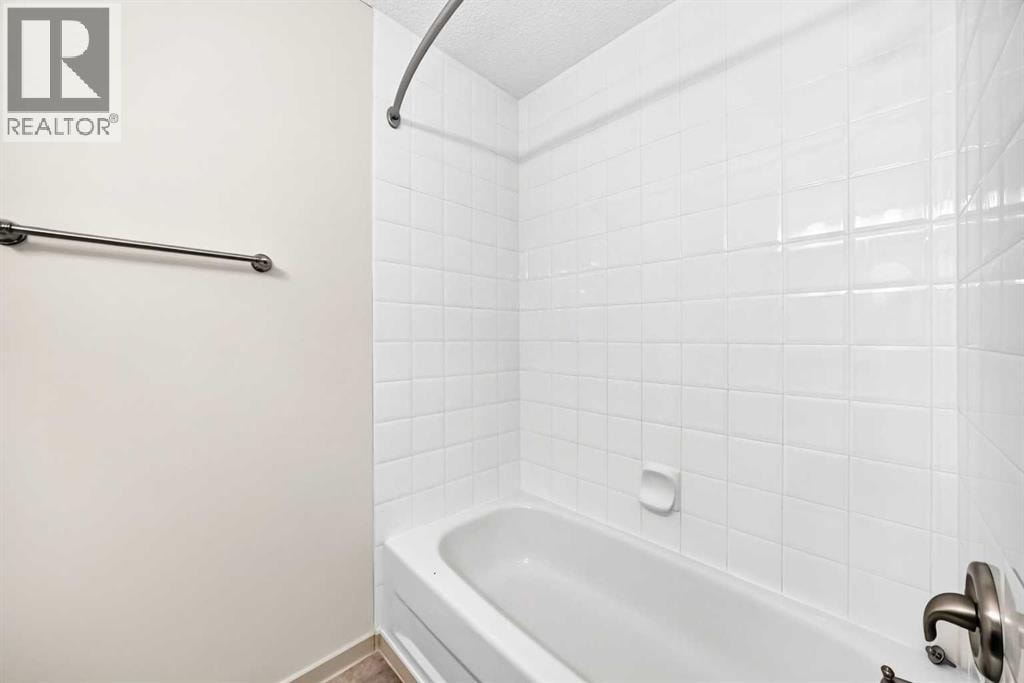 142 Quigley Close — photo 30