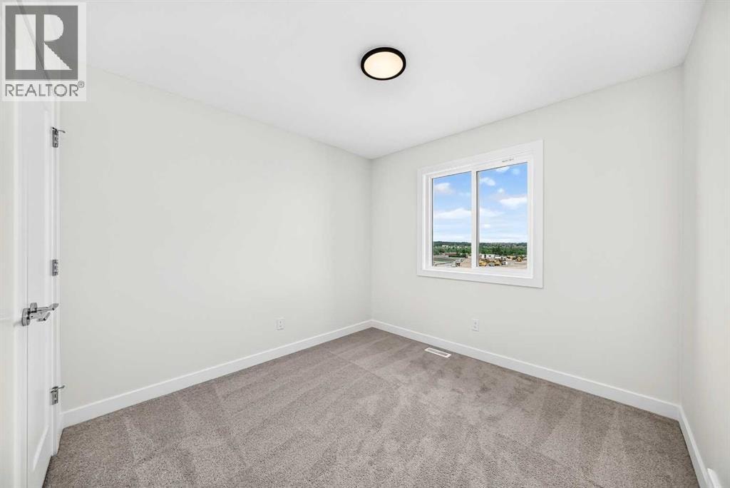 18 Tillotson Downs — photo 36