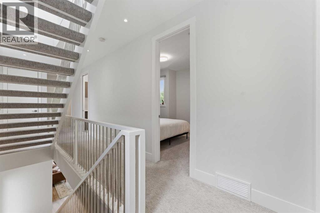 438 13 Street NW — photo 19