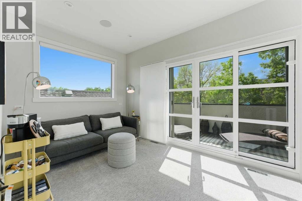 438 13 Street NW — photo 33