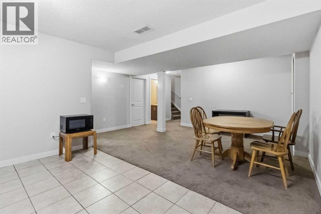 19 Saddleland Drive — photo 33