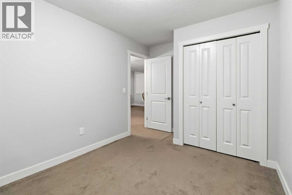 19 Saddleland Drive — photo 36