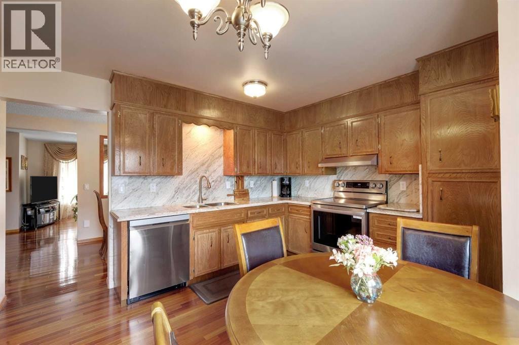 1296 Berkley Drive NW — photo 14