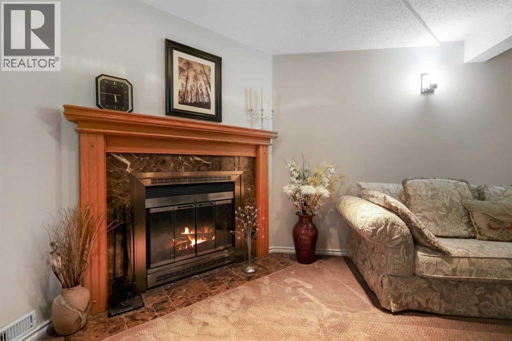 1296 Berkley Drive NW — photo 9