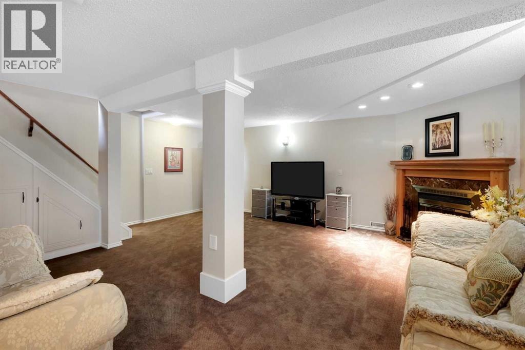 1296 Berkley Drive NW — photo 10