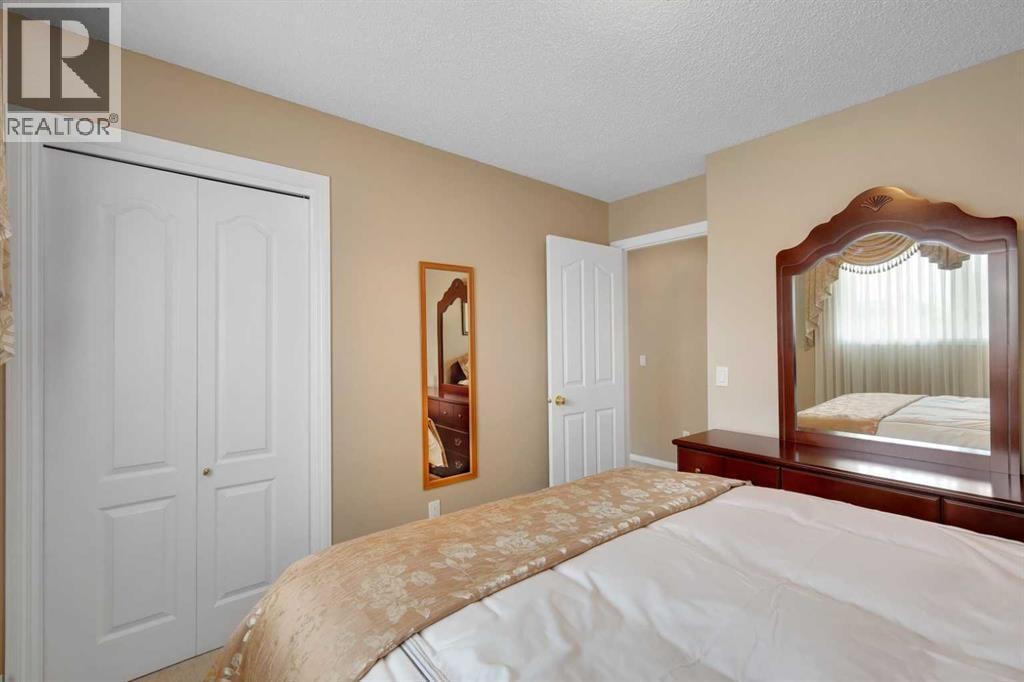 1296 Berkley Drive NW — photo 7