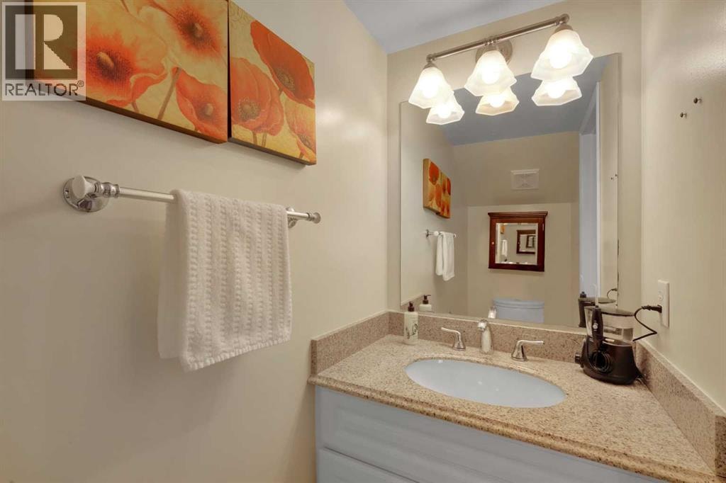 1296 Berkley Drive NW — photo 4
