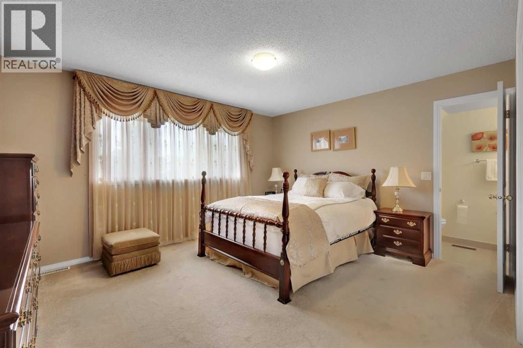 1296 Berkley Drive NW — photo 3