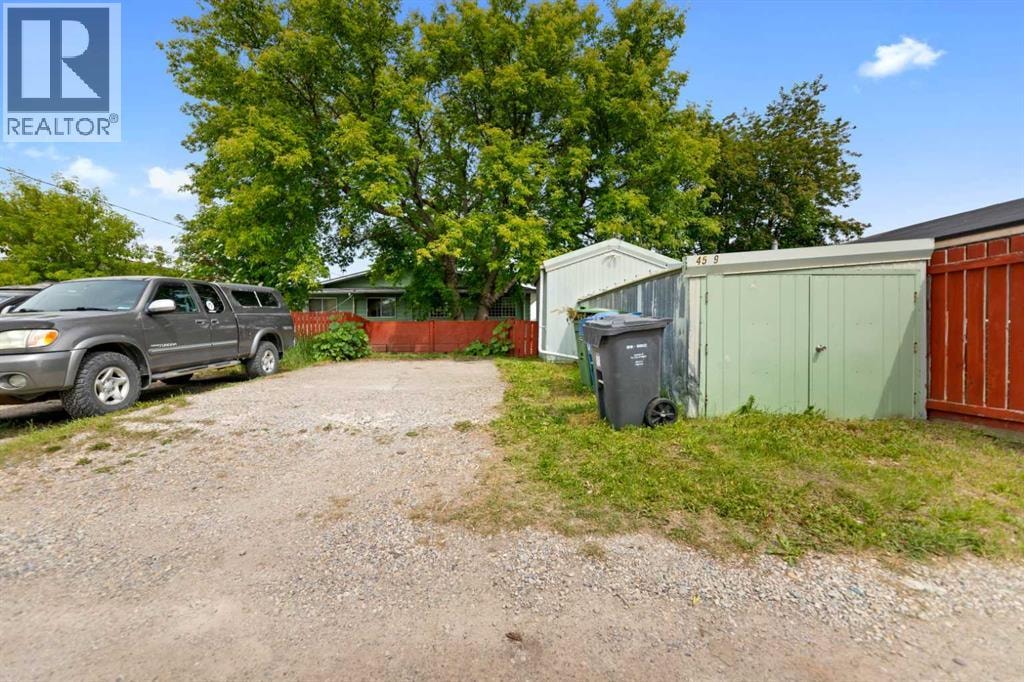 4519 26 Avenue SE — photo 5