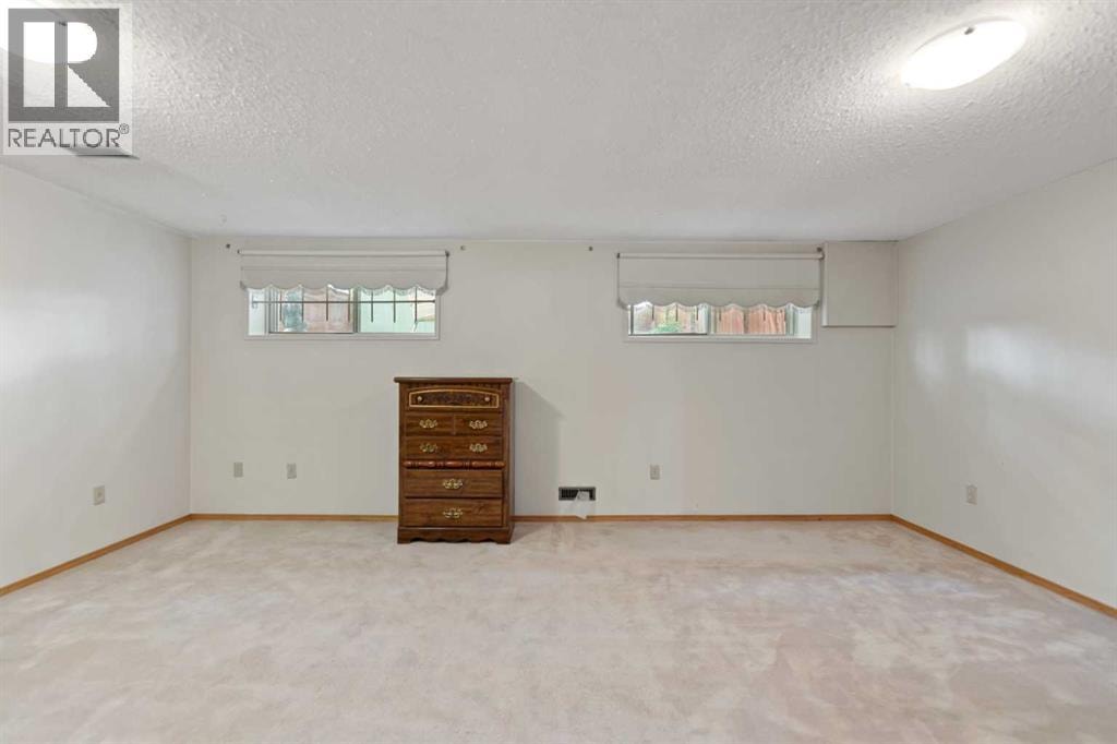 4519 26 Avenue SE — photo 18