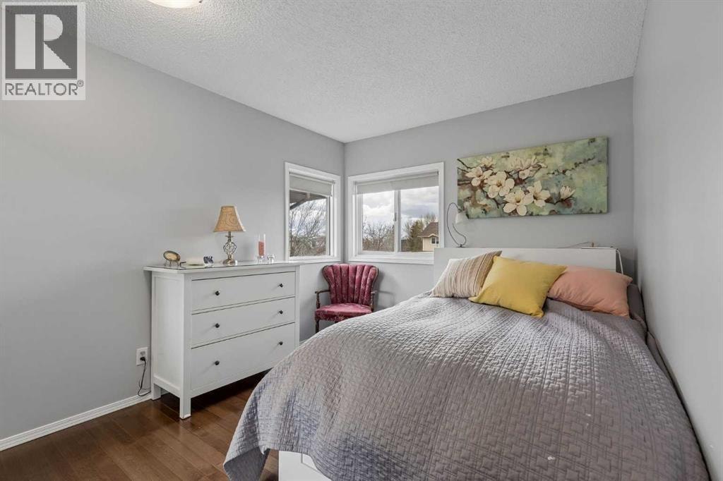 244 Scurfield Place NW — photo 23