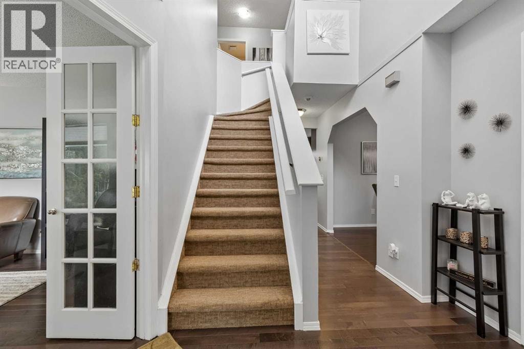244 Scurfield Place NW — photo 5