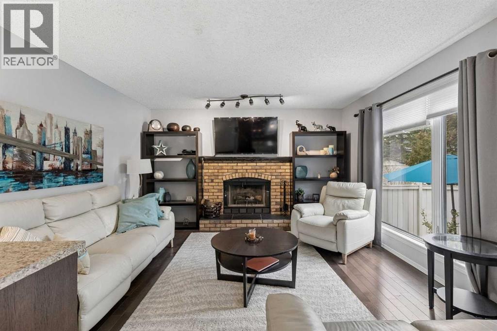 244 Scurfield Place NW — photo 8