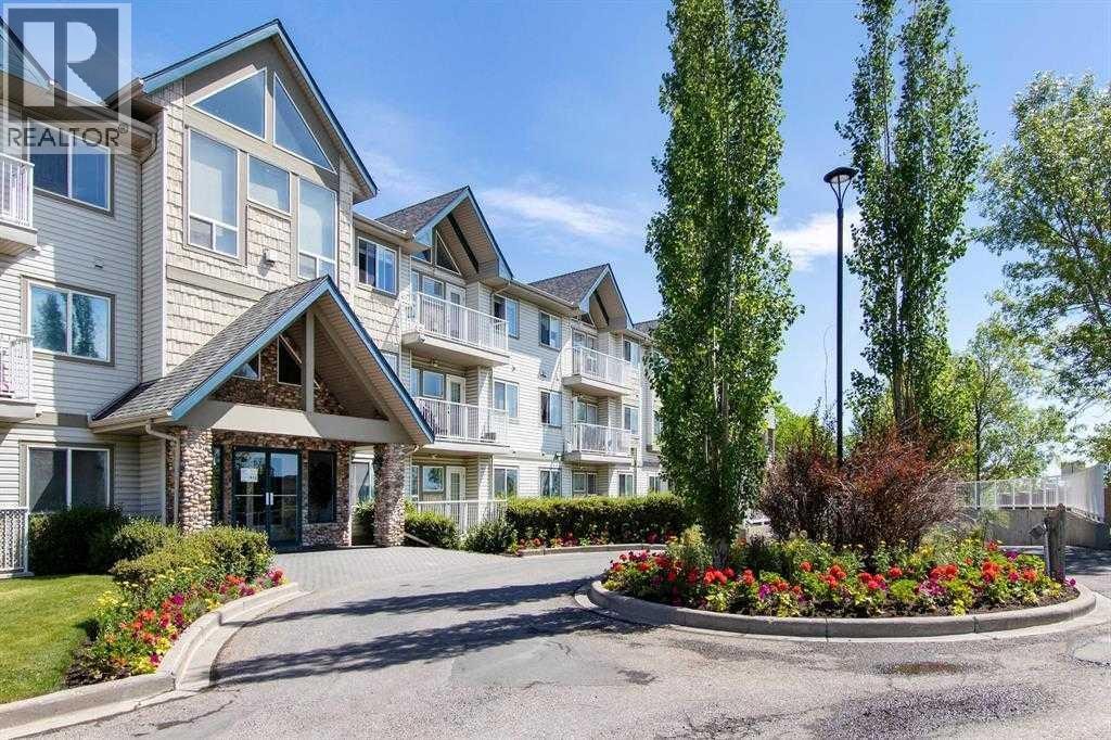 212, 7 Harvest Gold Manor NE — photo 1