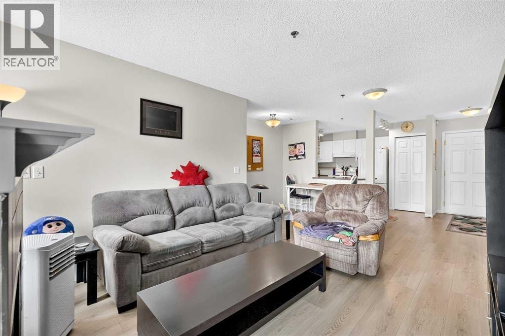 212, 7 Harvest Gold Manor NE — photo 8