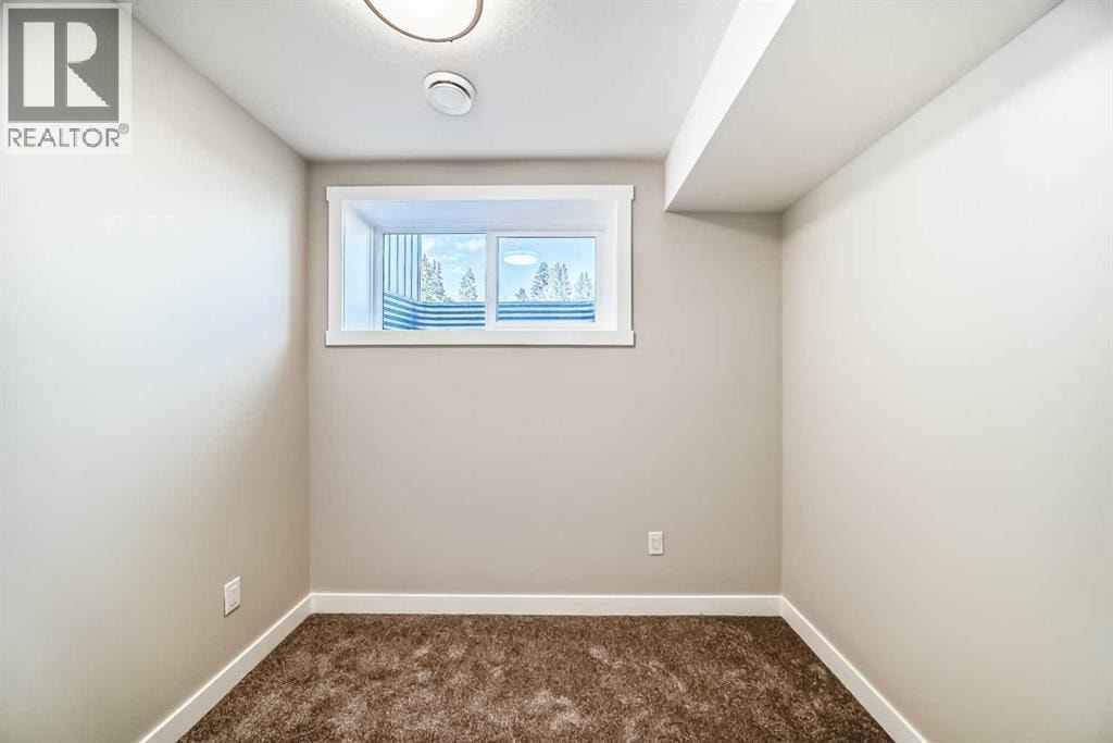 1002 Clover Road — photo 42