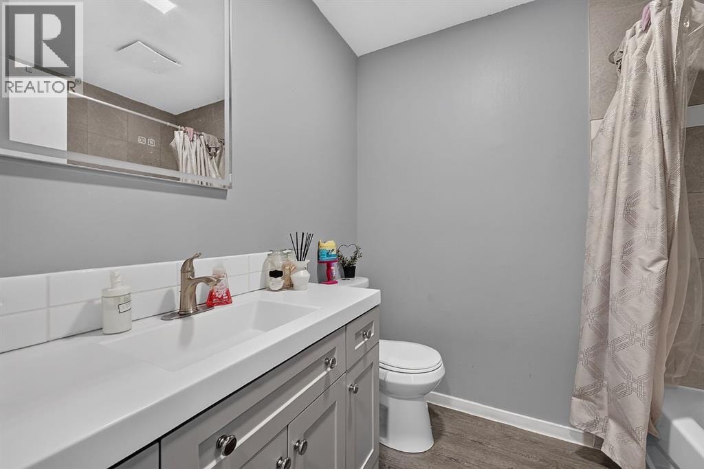 200 Fonda Drive SE — photo 23