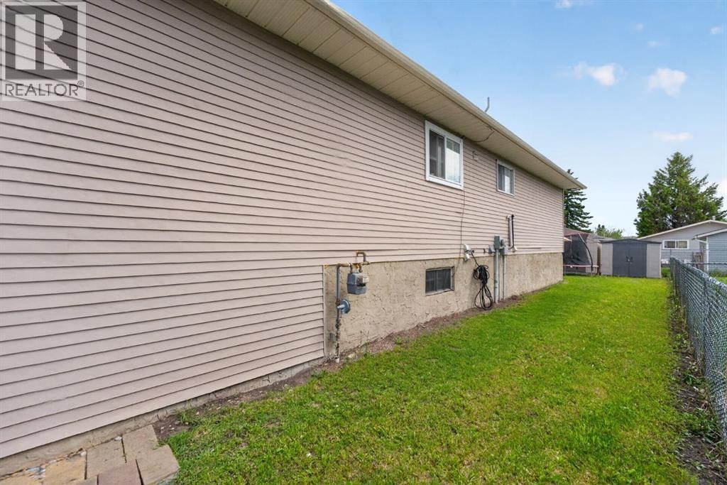 200 Fonda Drive SE — photo 38