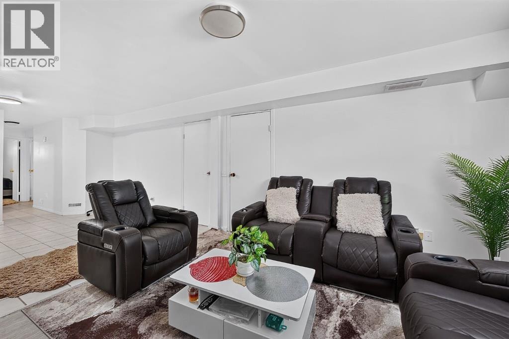 200 Fonda Drive SE — photo 31